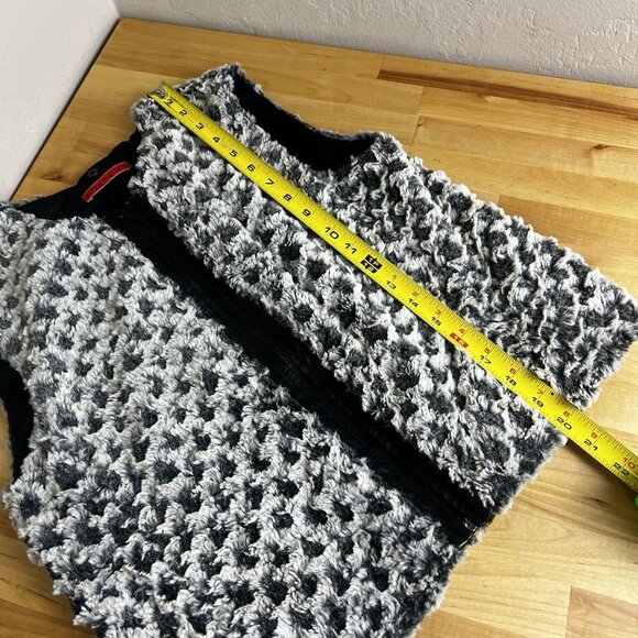 Alice + Olivia‎ Faux Fur Plush Soft Lined Sleeveless Vest Jacket ESTIMATED Small - Picture 8 of 8